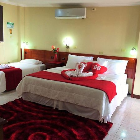 Hotel Los Algarrobos Пуэрто-Бакерисо-Морено Экстерьер фото