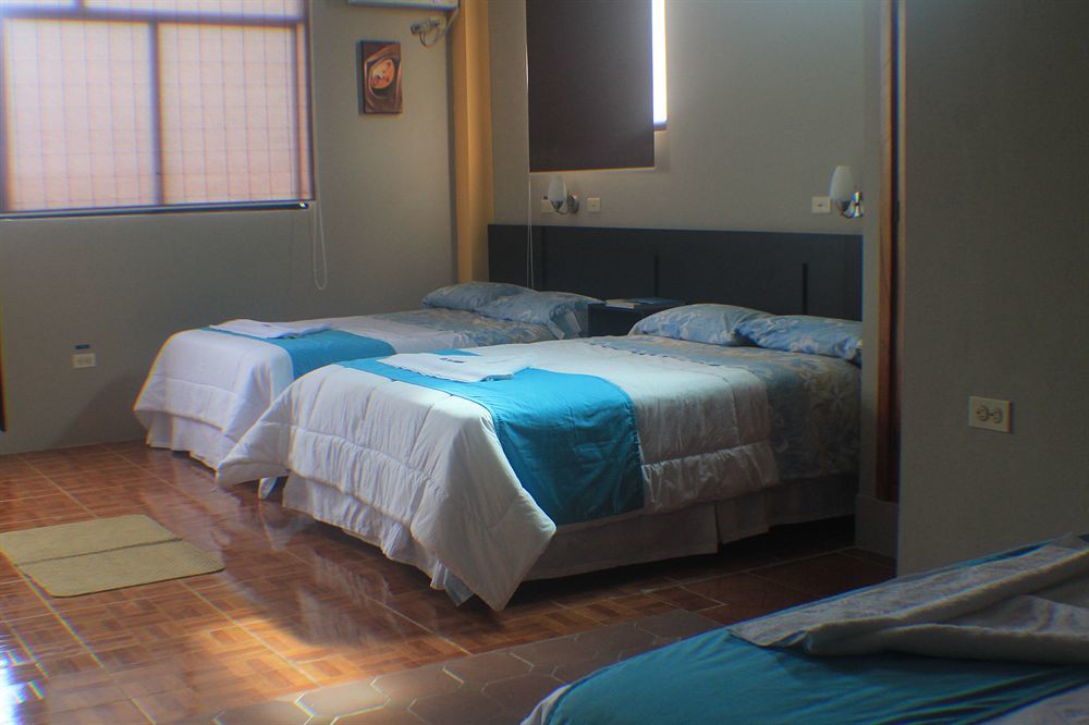 Hotel Los Algarrobos Пуэрто-Бакерисо-Морено Экстерьер фото