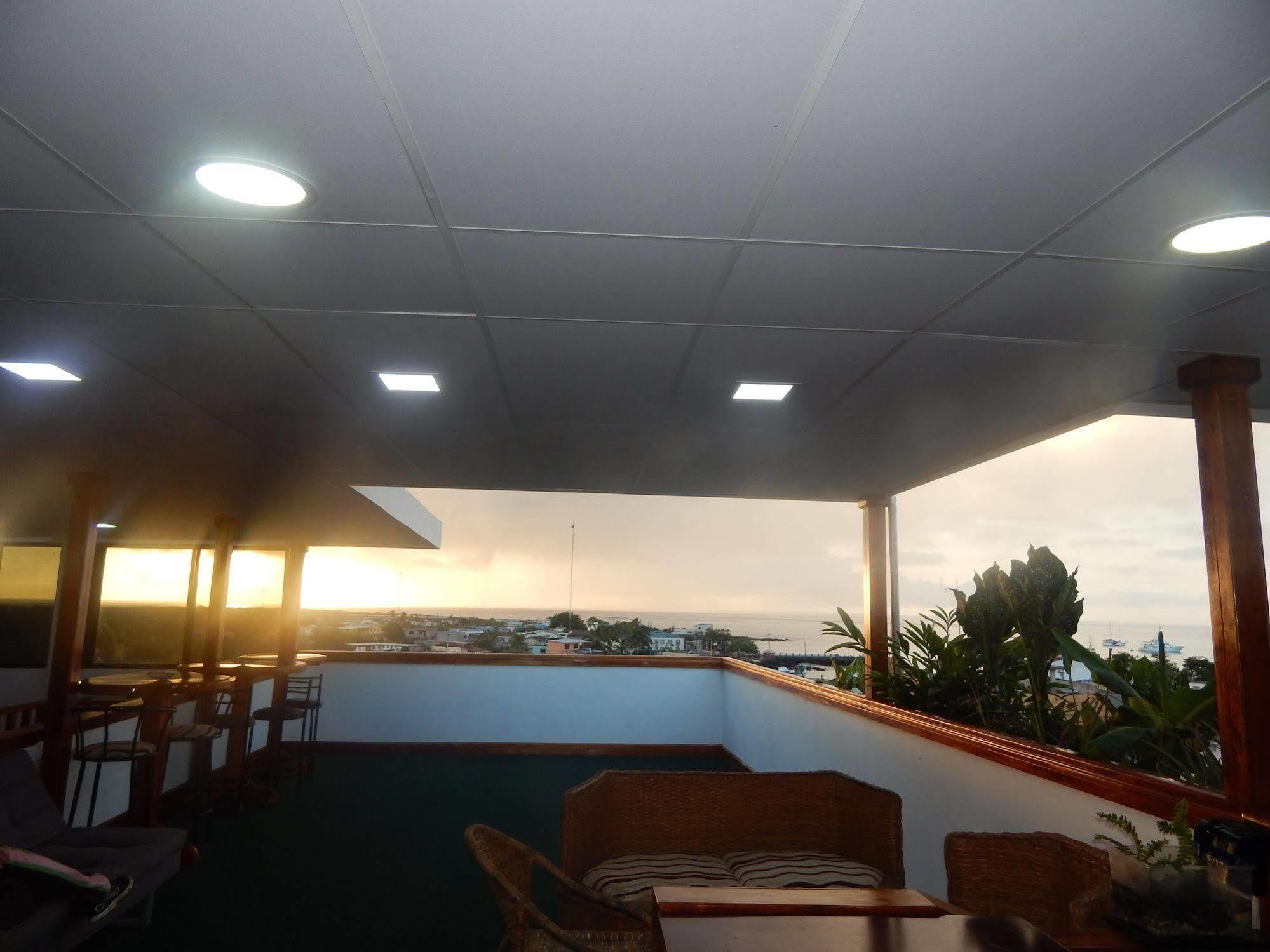 Hotel Los Algarrobos Пуэрто-Бакерисо-Морено Экстерьер фото